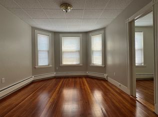 666 Saratoga St APT 2, Boston, MA 02128