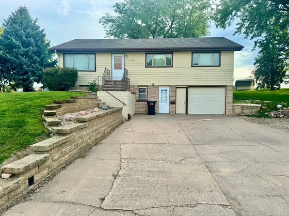 705 Alma St, Laurel, NE 68745