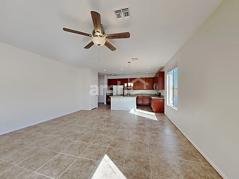 568 W Camino Parrilla — Photo 7
