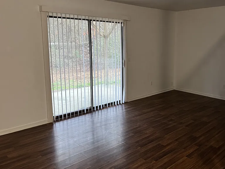 1401 Stratton Place Dr #B — Photo 6