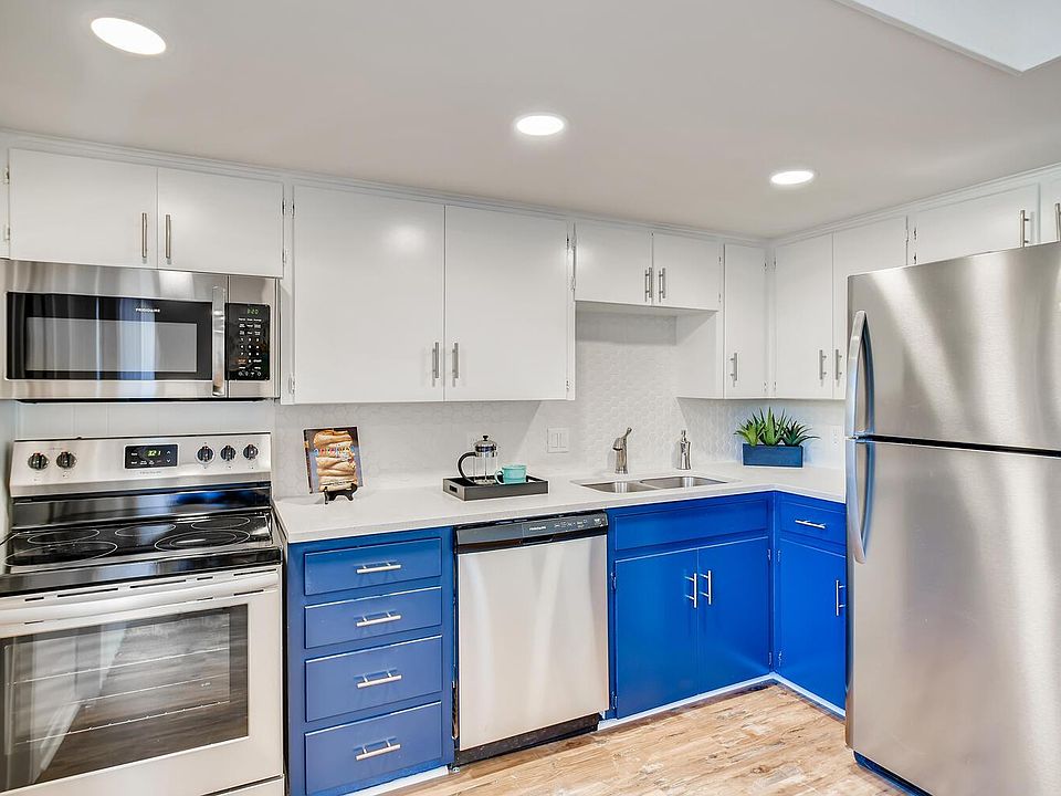 1st image of 3212 Crosscreek Dr APT 101