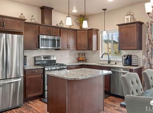1045 Gurn Cir S, Palmer, AK 99645