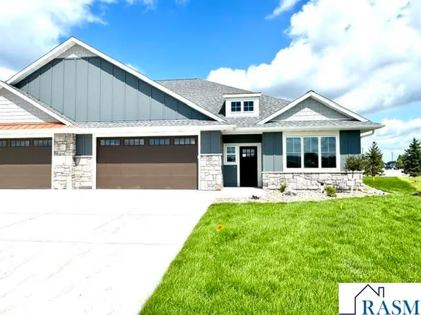 202 Fontaine Trl, Mankato, MN 56001