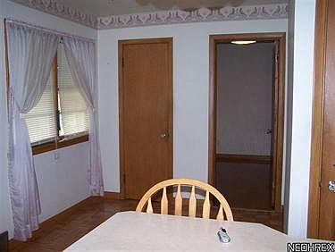 3rd image of 1415 Buckeye Cir