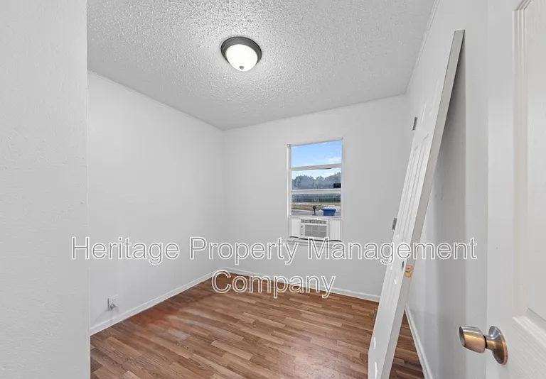 511 Pecan Valley Dr — Photo 11
