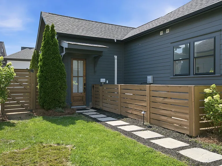 89 Glenrock Dr — Photo 47