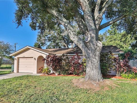 2nd image of 1391 W Honeytree Dr