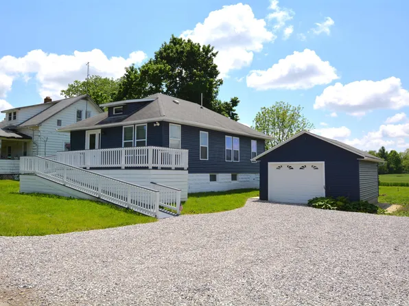 299 Oak St, Centerburg, OH 43011