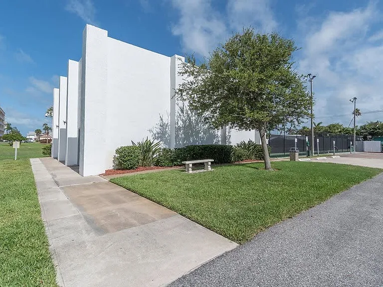 516 Beach Park Ln #2-ID1044375P — Photo 29