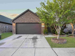 122 Redding Ln, Red Oak, TX 75154