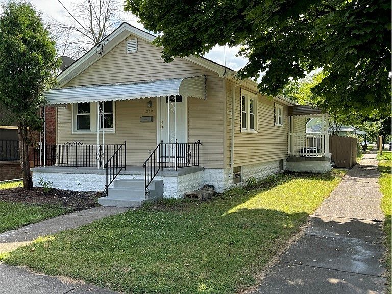 Listing photo 3
