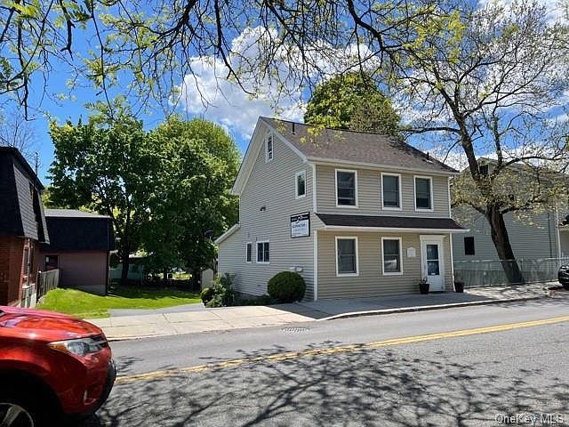 1st image of 205 Hudson St