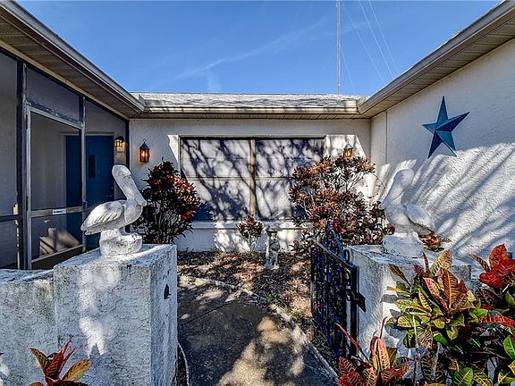 2nd image of 2705 Narcissus Dr