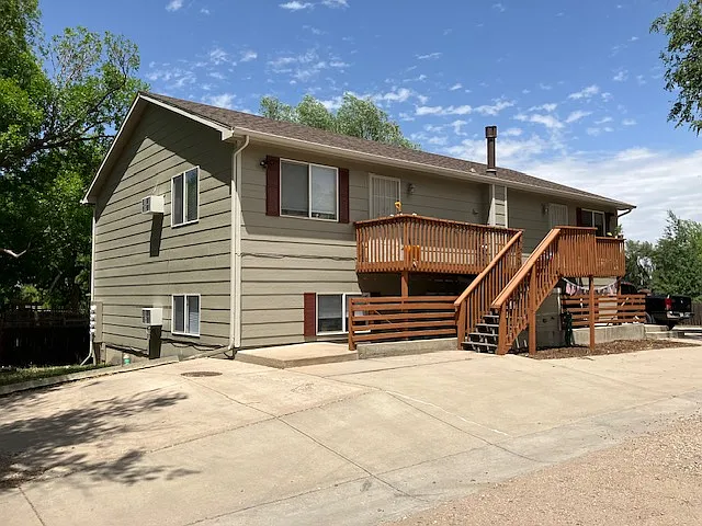 501 Peterson Dr — Photo 9