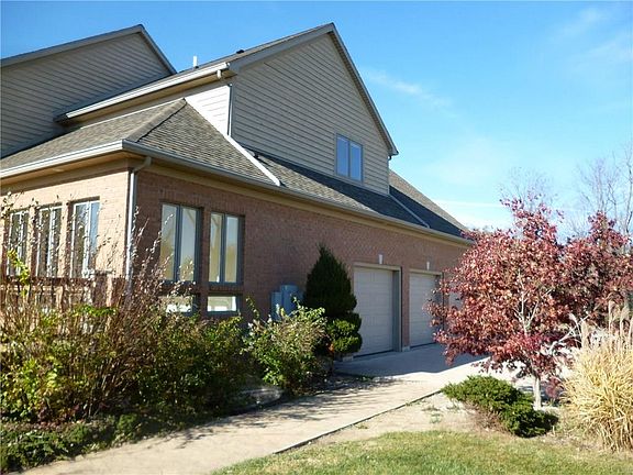 3rd image of 1734 Parker Dr