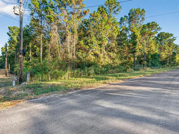 16893 Whippoorwill Rd, Navasota, TX 77868
