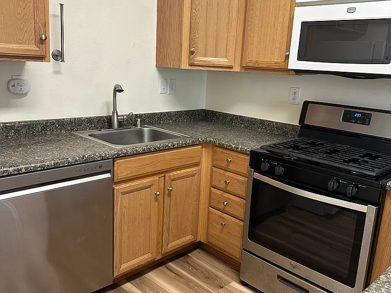 2025 W Buckeye Ave — Photo 4