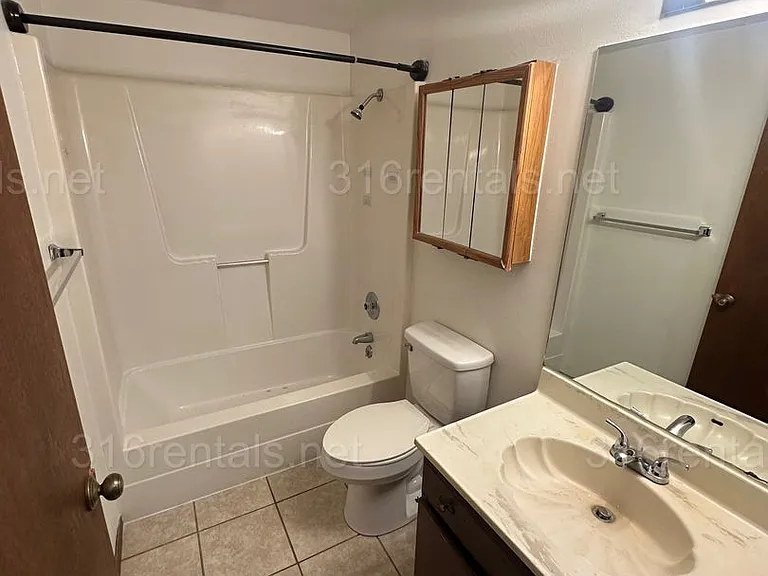 359 E Marion Ct — Photo 24
