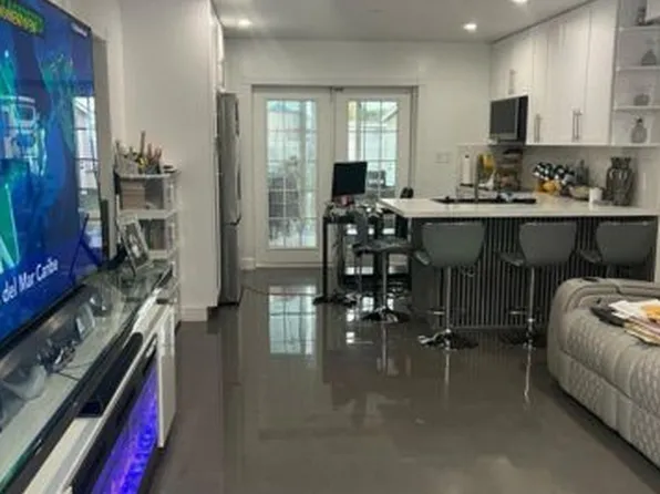 5715 Cinnamon Dr, West Palm Beach, FL 33415