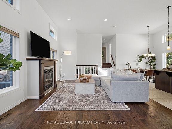 5th image of 2039 Springridge Dr