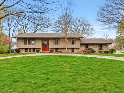 2400 Lancaster Rd, Akron, OH, 44313