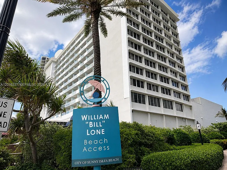 19201 Collins Ave #707 — Photo 17