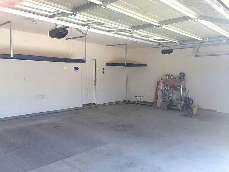 604 Vermillion Dr — Photo 12