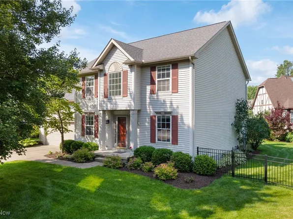 2958 Greenspire Ln, Akron, OH 44333