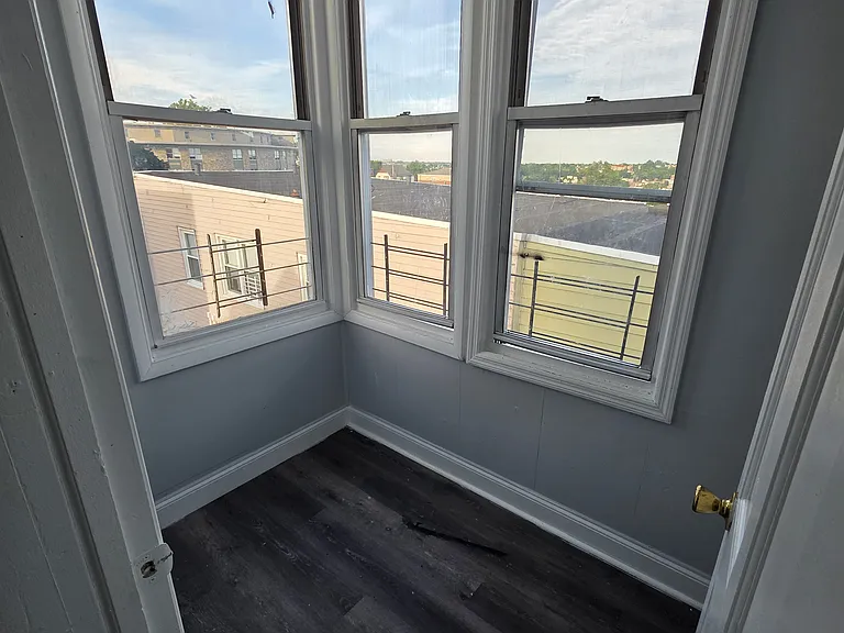 4 Convent Ave #3L — Photo 8