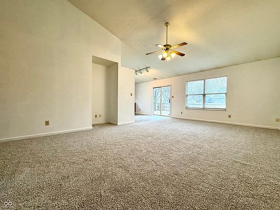 4th image of 5136 Rocky Mountain Dr