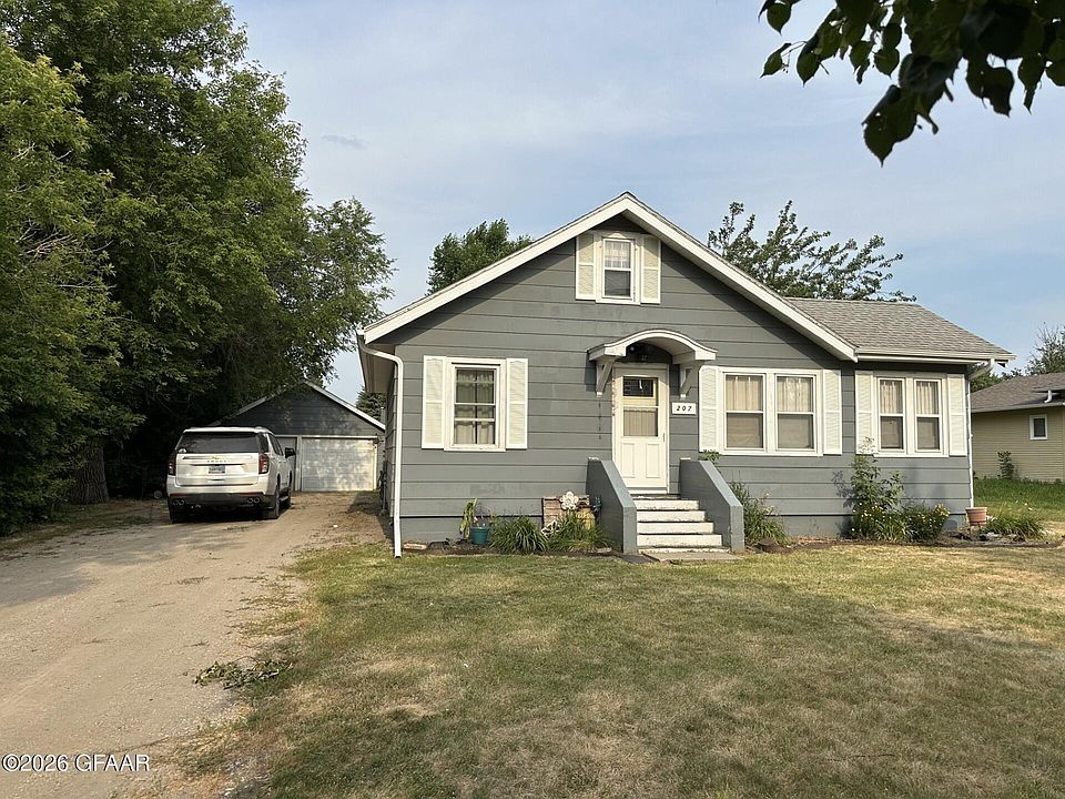 1st image of 207 N Berg St