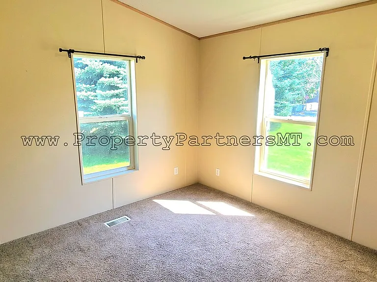 106 Sunlight Ave — Photo 7