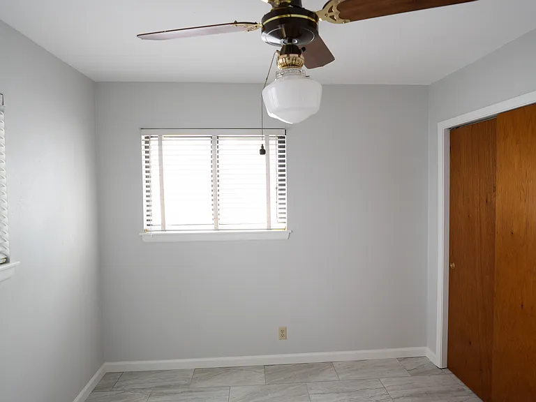 5235 Happiness St — Photo 26