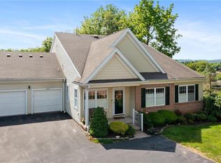 2424 Steeplechase Dr, Macungie, PA 18062
