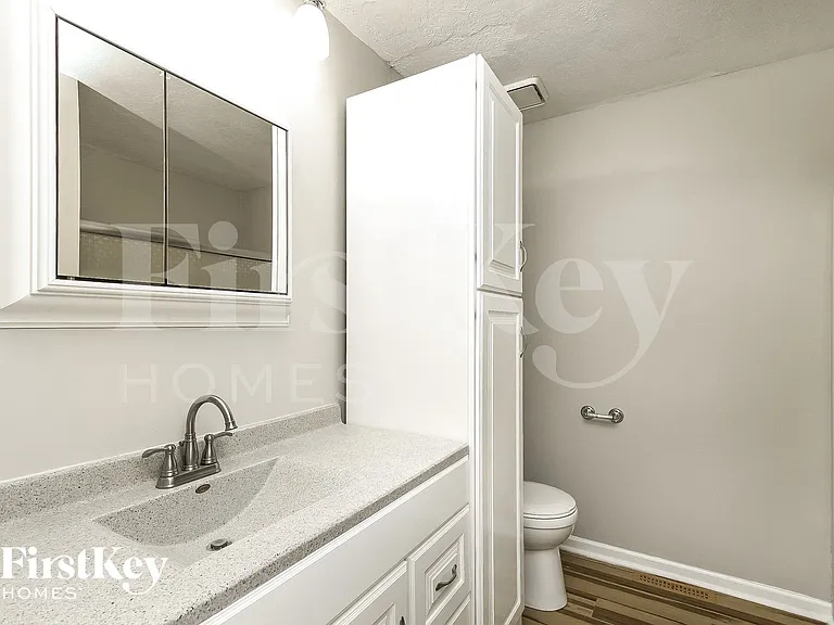 10126 N Wyandotte St — Photo 10