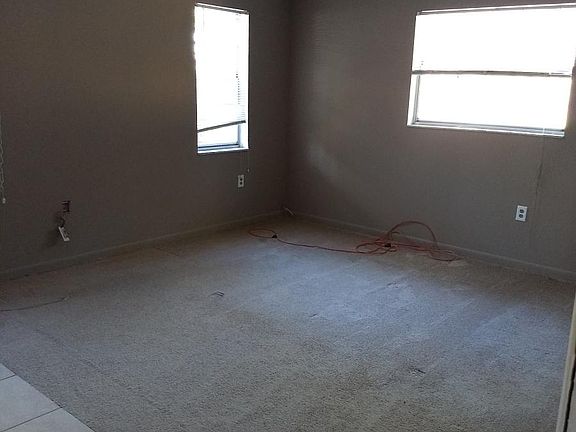 4th image of 6821 70th Ave N