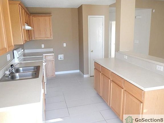 3rd image of 109 Waterford Dr