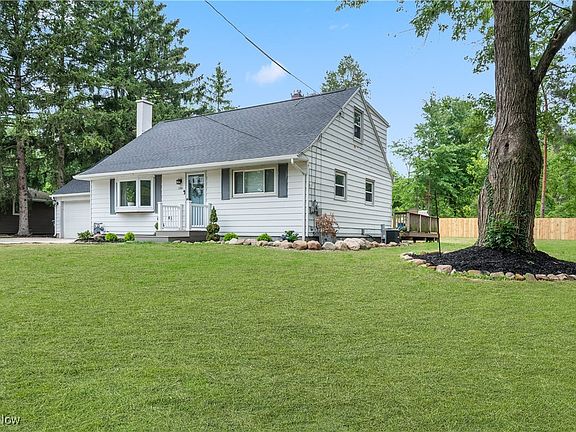 3rd image of 1281 Manitoulin Pike
