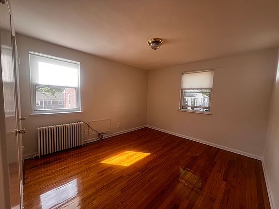 3rd image of 6841 Cloverdale Blvd #B