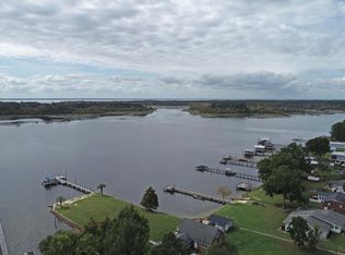 1119 Holland Rd, Summerton, SC 29148