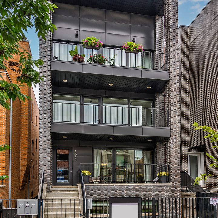 1st image of 1064 N Paulina St #1