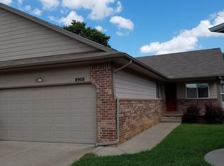 8908 W Delano Cir, Wichita, KS 67212