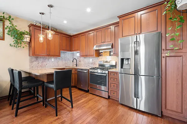 Sold by Ilite Realty Inc | media 4