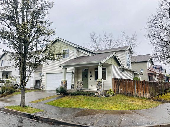 2nd image of 17320 SE 23rd Dr
