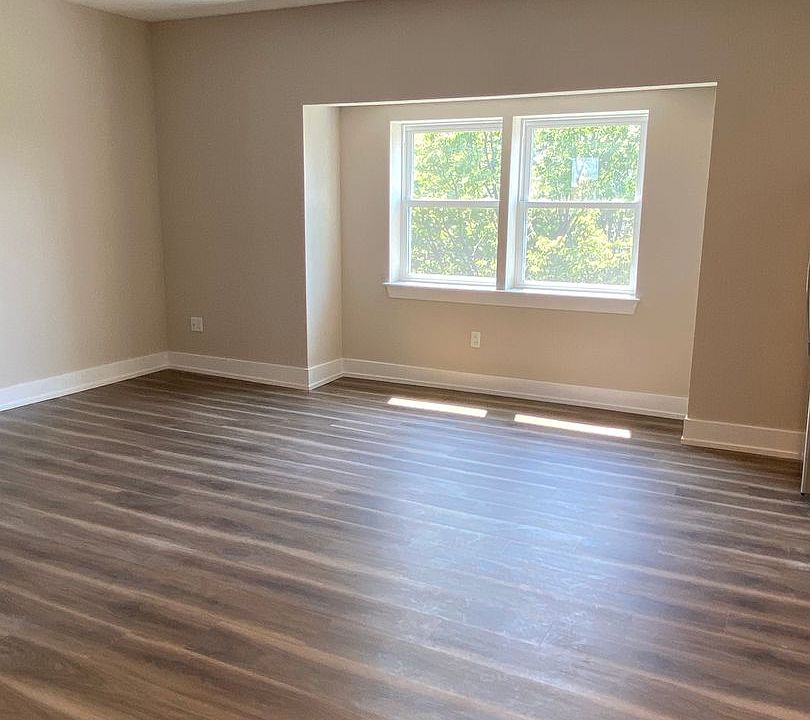 1st image of 2651 Buckius St #8