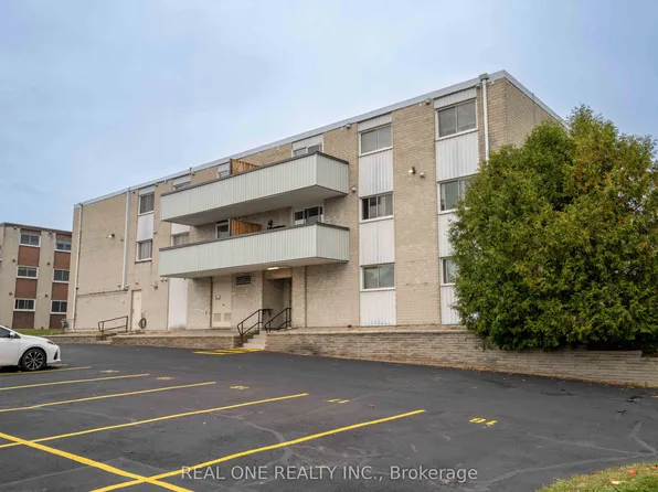 6 Walton Ave Unit 204, Kitchener, ON N2C 2B5