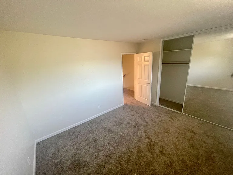 190 Adler Ave — Photo 7