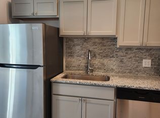 2 Grove St #206, Dover, NH 03820