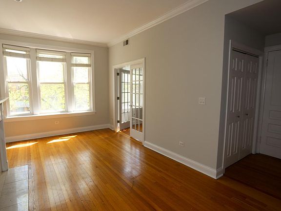 5th image of 3852 N Southport Ave #G2p