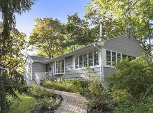 40 S Valley Rd, Sag Harbor, NY 11963